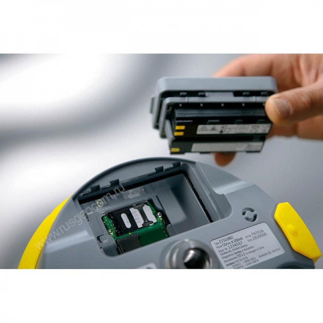 GNSS приемник GeoMax Zenith25 PRO Base (GSM) GNSS приемник GeoMax Zenith25 PRO Base (GSM)