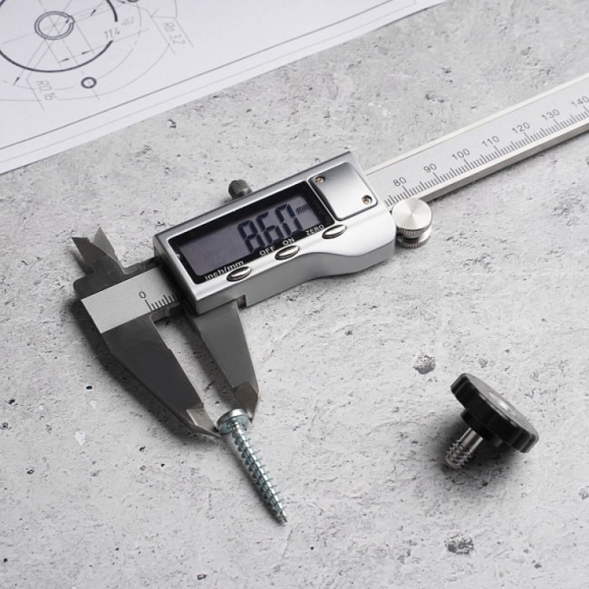 Электронный штангенциркуль AMO SLE-150 с калибровкой Электронный штангенциркуль AMO SLE-150 с калибровкой